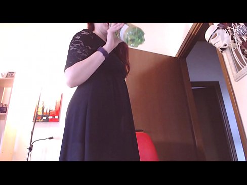 ❤️ Një skllav i nënshtruar që i pëlqejnë brekët e pista dhe të shijshme detyrohet të masturbojë pasi shikon këtë video! ❤ Pornografi cilësore në sq.pornohdmega.ru
