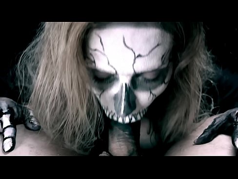 ❤️ Vajzë demonike që thith karin me gojën e saj të zezë dhe gëlltit sperma. ❤ Pornografi cilësore në sq.pornohdmega.ru
